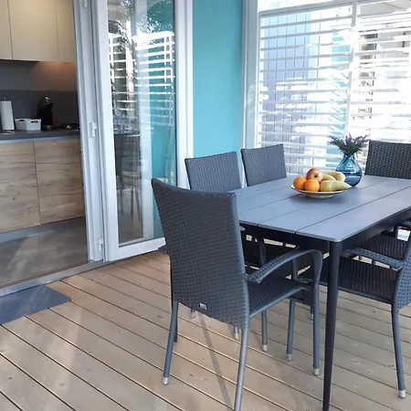 With Parking Space Biograd Na Moru, Biograd - 24188 Lägenhet *